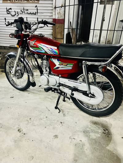 Honda 125 23 model is up for sale