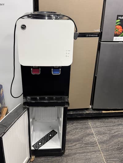 PEL water dispenser