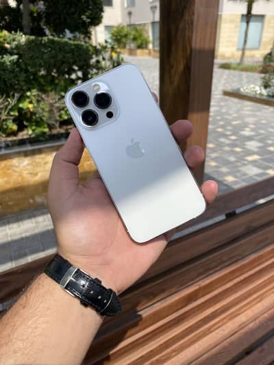 iPhone 13 pro 256gb factory unlock