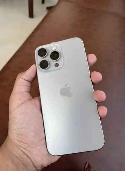 Apple iPhone 15 Pro Max