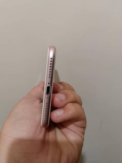 All ok 10 by 10 bas orignal phone hai bas baterry change ru