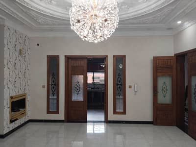10 Marla Luxury House 7 Bed Attached Baths