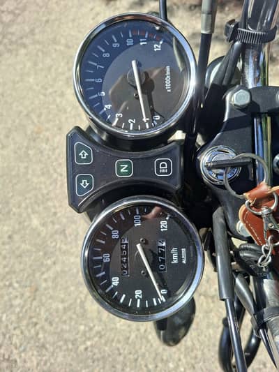 Suzuki GS 150 (2025)