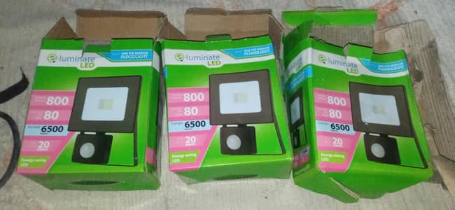 3 piece only 5k out foor Light