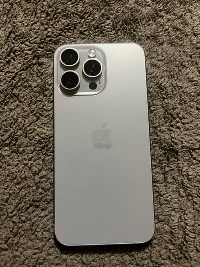 I phone 15 pro max natural titanium (NON PTA)
