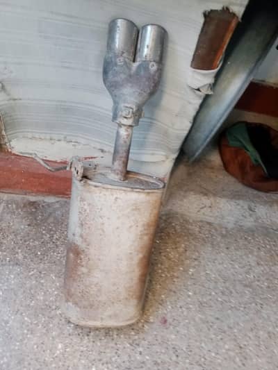 Nissan sunny B12. silencer dolki geneien for sale