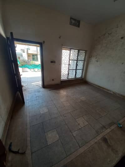 Iqbal Town 10 Marla Double Story House For Silent Offices Or Godown At Prime Location