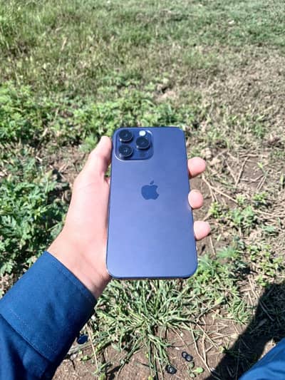 I’m selling my mobile phone iPhone 14promax 86 battery health jv 256Gb