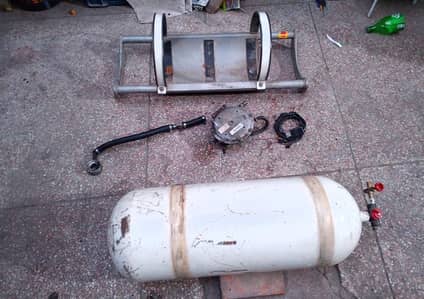 Kit cylinder good condition less use contact/03314326617