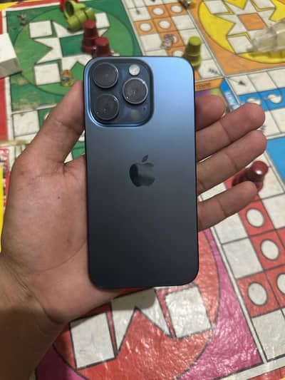 Iphone 15 pro jv 10/9 condition battery timing is so good