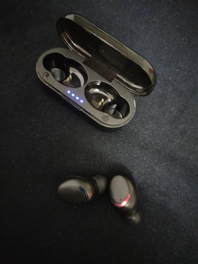 Bluetooth earbuds 1