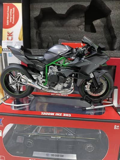 “Kawasaki Ninja H2R 1:12 Die-Cast Motorcycle Model premium bike toys