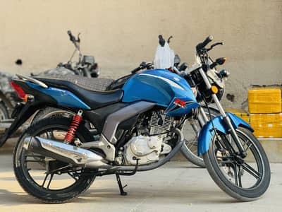 Suzuki GSX 125 2023 model company maintained