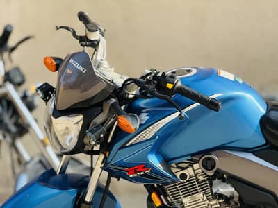 Suzuki GSX 125 2023 model company maintained