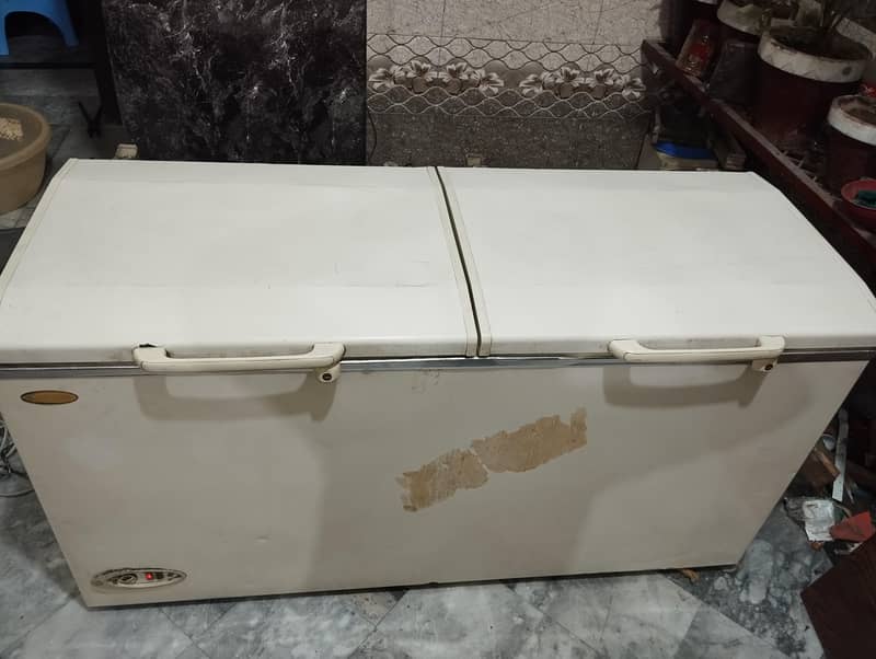 waves deep freezer 0