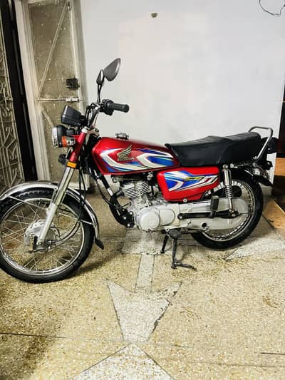 Honda CG125 2024  model. . Engine pack. Total Genuine low mileage