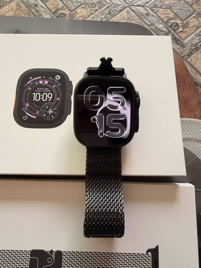 Apple watch ultra 3 black titanium milanese loop