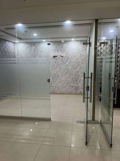 OFFICE GLASS PARTITIONS FOR SALE (4 MARLA COMM)