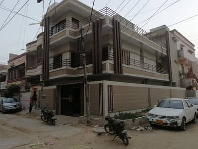 House corner ground plus 1 +half excellent condition north karachi sector 8