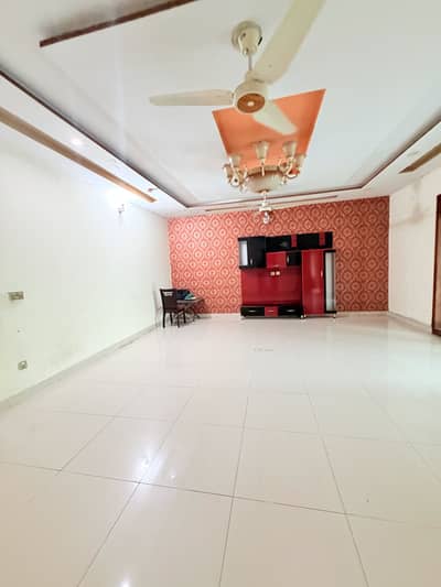 12 Marla vvip upper portion fully tiled woodwork ceiling 0323.4432274