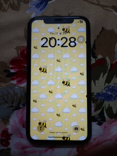 iPhone 11 Jv 64 GB 10/10 condition