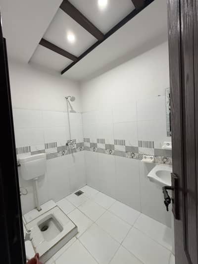 3.5 Marla vvip lower portion for rent 0323.4432274