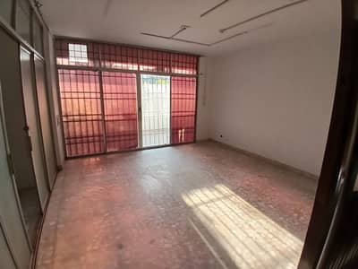 Looking For A House In Gulshan-e-Iqbal - Block 4 Karachi