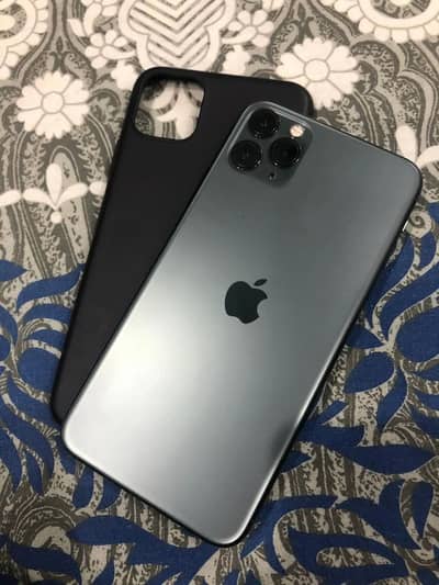 11 pro max Dual sim PTA approved 256 gb 72 battery health scratchless