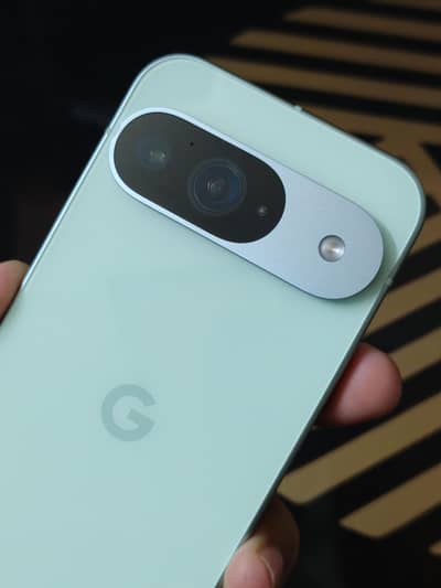 pixel 9 brand new new new 128gb pta aproved packed stock