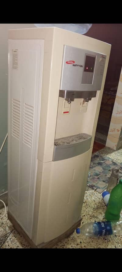 water dispenser with refrigerator