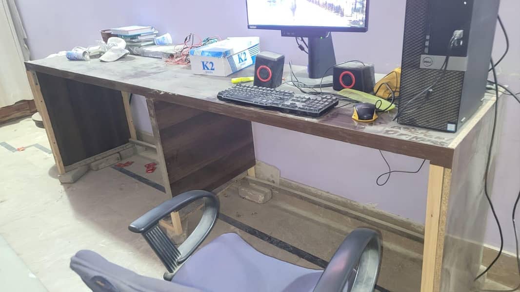computer table for sell 2