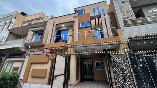5 Marla Slightly Used Fully Renovated House for Sale in Rehman Garden Phase 2 Lahore
