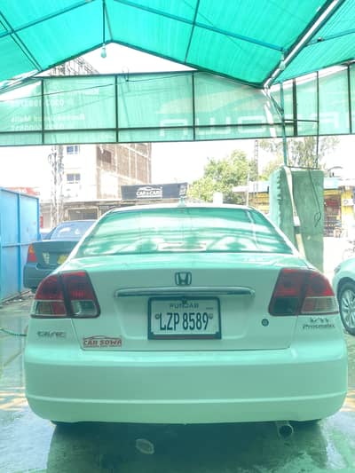 Civic 2005 model auto