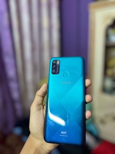 Infinix hot 9 play with box and charger