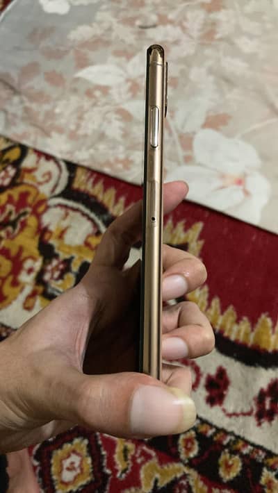 iPhone XS Max 64 Gb non pta Jv read full ad