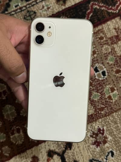 I Phone 11 64 GB Factory Unlock Waterproof