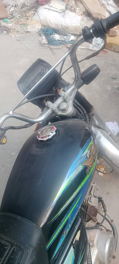 road prince 2017  documents clear h engine  fit h0.3. 0.9. 7.3. 2.9. 7.4. 0