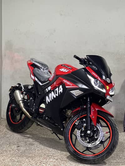 Kawasaki ninja zx10r 250cc 2023 model ( sports heavy bike )