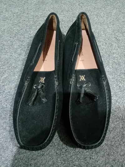 Loffers, Supra Joggers and Peshawari Chappal