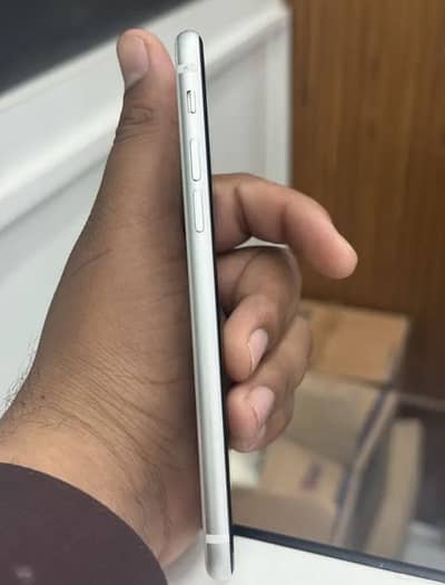 Iphone se white color all ok 10/9