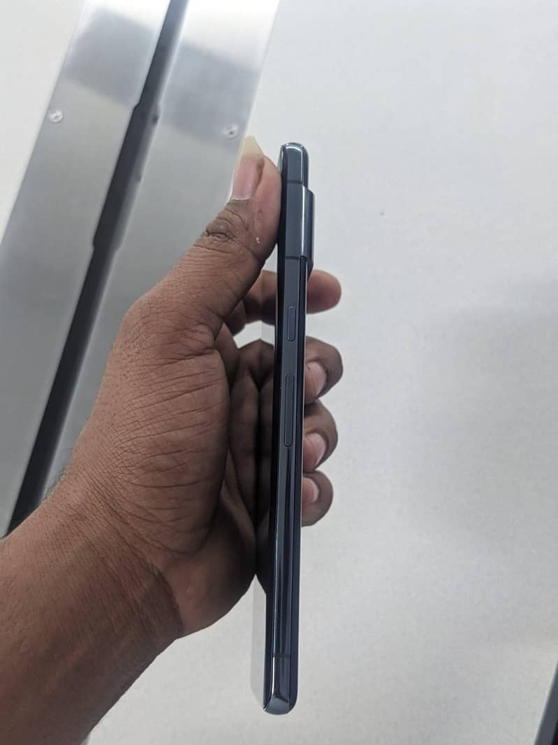 Google Pixel 7 pro 4