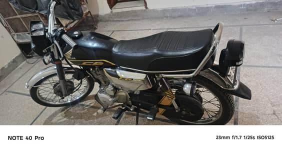 Honda 125 self start 2020 model hai emergency hai is vajah se Sel karn