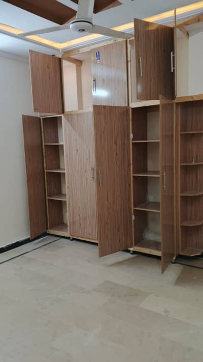 6 marla ground floor for rent