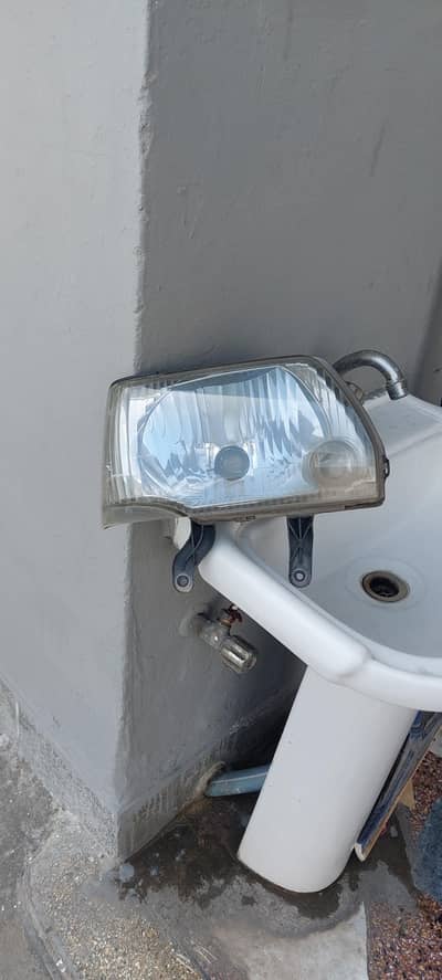 Suzuki Mehran 2018 model ki  left side headlight