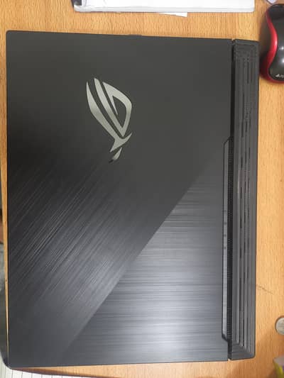Asus rog g512l gtx 1650ti i5 10800H 16 gb ram