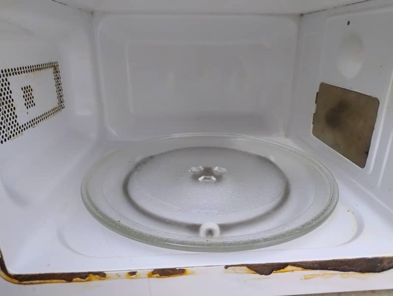 چلتی ہوئی کنڈیشن میں ہے 2