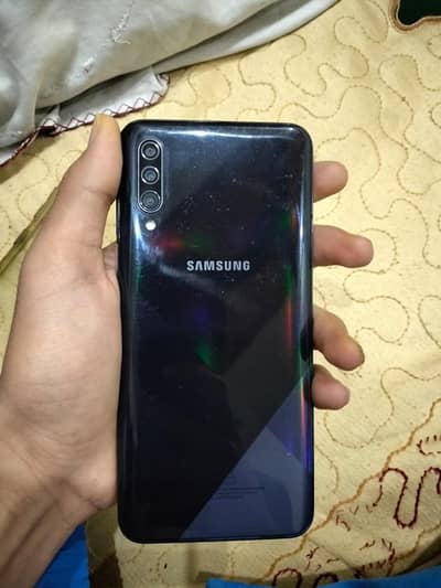 Samsung a30s like new