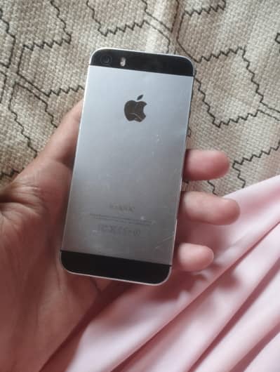 iPhone 5s Pta Approved Rs. 5500