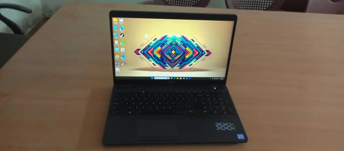 DELL LATITUDE 5500 CORE I7 8TH GENERATION 8GB DDR4 256GB M. 2
