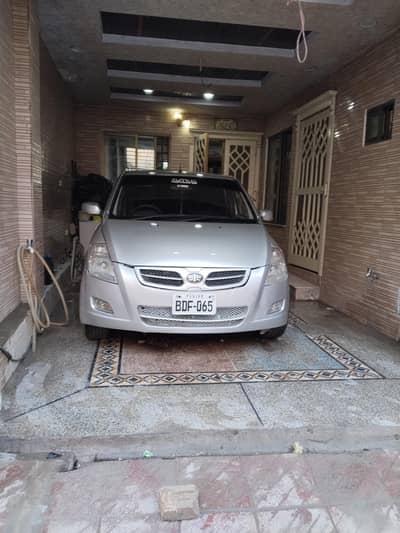 faw v2 family used car for sale. good condition. lahore number